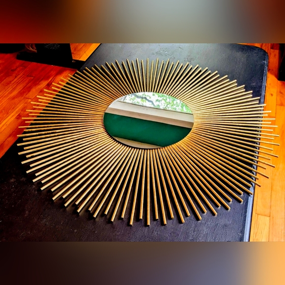 35" Gold Sunburst Mirror Decorative Wall Mirror Home Decor - Picture 4 of 8